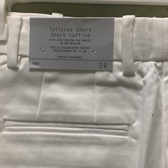 Gap Tailored Shorts - Picture 4 of 5